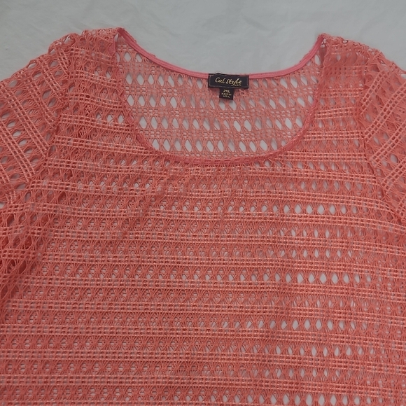 Coral Crochet Knit Top Sheer Elbow Short Sleeve Scoop Neck - Picture 2 of 9